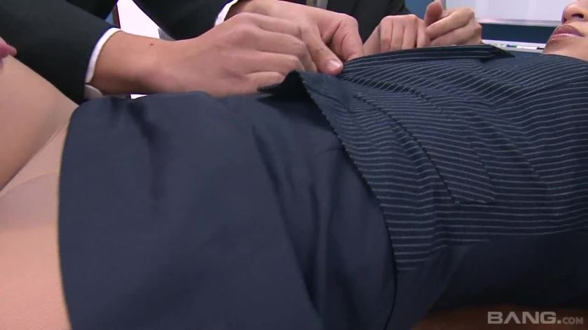 Cover 3 New Intern Gets Busy In The Meeting Room - HD/MP4