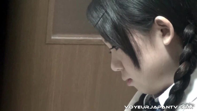 VoyeurJapanTV - Cleaning Out The Cobwebs