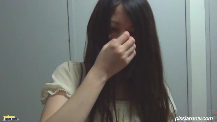 Cover 4 Frilly White Dress, Yellow Pee Pee - HD/MP4